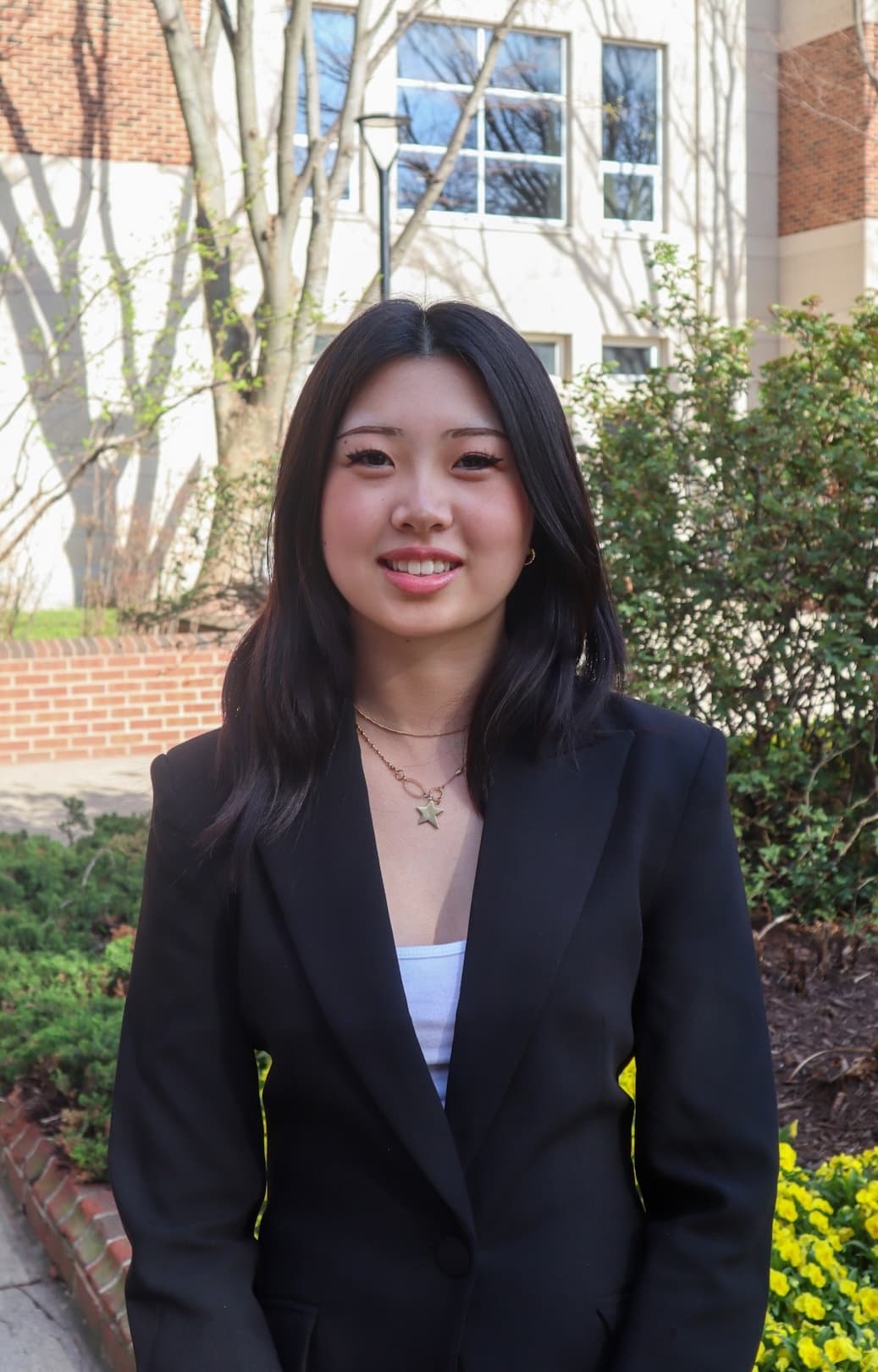 Portrait of Holly Zhang